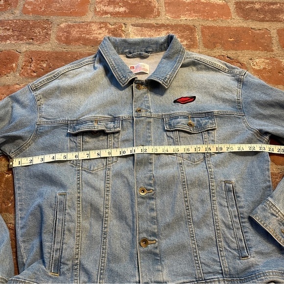 Target Pride New York 1969 Stonewall Riots Denim Jacket Womens XL Blue Button - Picture 13 of 16